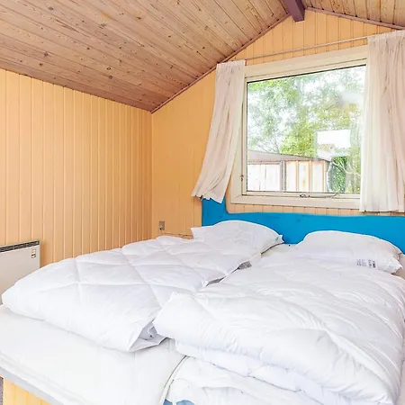 10 Person In Storvorde-by Traum Storvorde