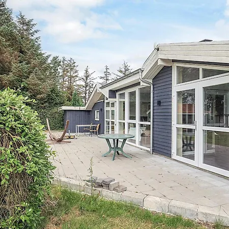 10 Person In Storvorde-by Traum *